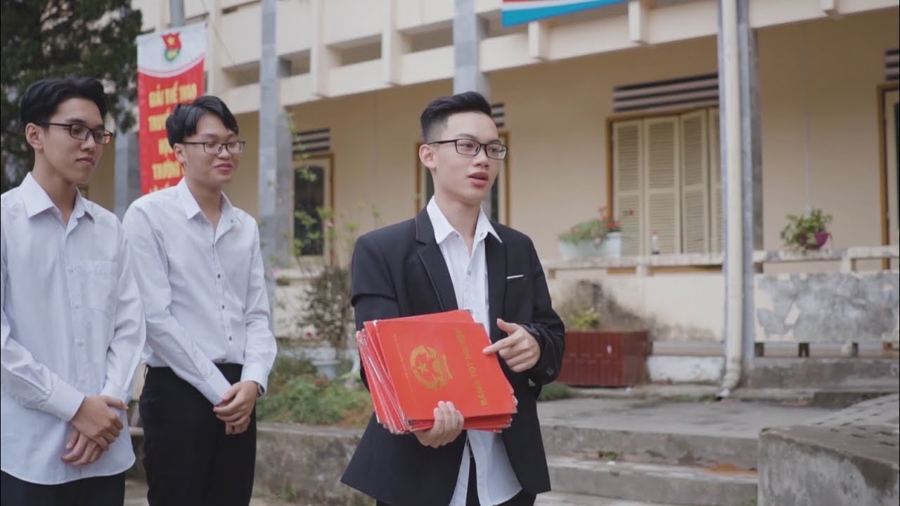 Đừng Bao Giờ Coi Thường Người Khác - Kỷ Yếu 12C8 Trường THPT Lê Hồng Phong - Hà Giang